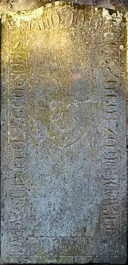 Grabstein des Gotzo von Beckingen