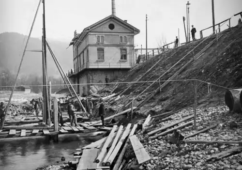 Erweitertes Kraftwerk von 1896 während des Baus des Kraftwerks 1917