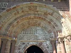 Archivolte, Tympanon und Türsturz