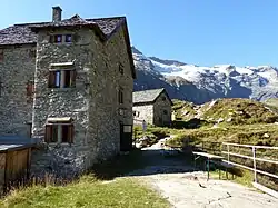 Ehemalige Rostocker Hütte (hinten) und Essener Hütte (vorne)