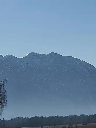 Das Estergebirge von Murnau aus gesehen. Der Schindlerskopf befindet sich ganz links auf dem Bild