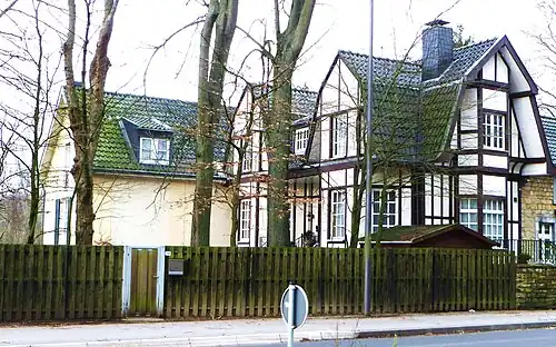 Villa auf Köpfchen