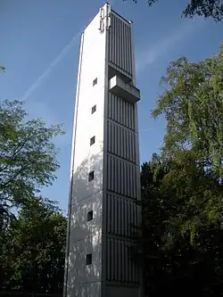 Turm der ev. Kirche Stuttgart-Mönchfeld (Mühlhausen)