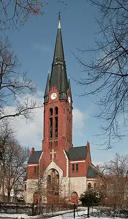 Vorderansicht der Verklärungskirche