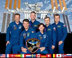 v. l. n. r.: Ronald Garan, Paolo Nespoli, Alexander Samokutajew, Catherine Coleman, Andrei Borissenko und Dmitri Kondratjew