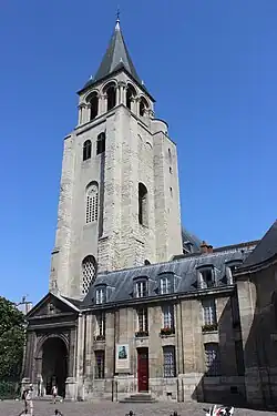 Kirche Saint-Germain-des-Prés, aus Blickrichtung der Rue Bonaparte