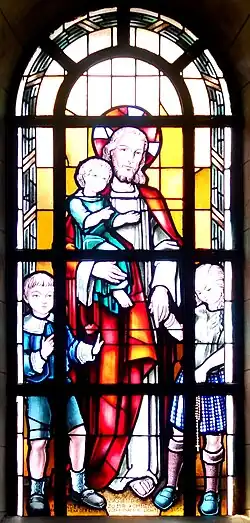 Fenster mit Bibelszene „Lasset die Kinder zu mir kommen“