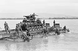 Leichter Kampfpanzer M24 bei einer Pionierübung 1958