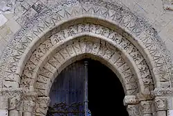 Archivoltenbögen Hauptportal