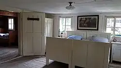 Niedrige Raumhöhe: Schmiedhaus (18./19. Jhdt.), Salzburger Freilichtmuseum, Schlafzimmer