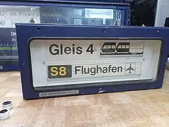 Fallblattanzeiger vom Bahnhof Leuchtenbergring, Gleis&nbsp;4