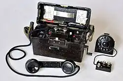 Feldfernsprecher „FF OB/ZB“ und Wählzusatz der Bundeswehr von 1988