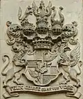 Wappen des Felix Georg von Voß an der Voß-Begräbniskapelle in Groß Gievitz