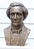 Bronzebüste von Felix Mendelssohn Bartholdy vor der Mendelssohn-Remise