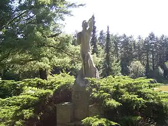 Auferstehender Jüngling, Grabmal Plato Scutari, Südfriedhof Leipzig