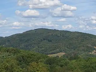 Felsberg von Südwesten, gesehen von Schloss Auerbach