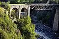 Historische Eisenbahnbrücke über den Río Colorado zwischen El Manzano und Guayacán. (33°&nbsp;35′&nbsp;36″&nbsp;S, 70°&nbsp;22′&nbsp;14″&nbsp;W-33.593333333333-70.370555555556902[4])
