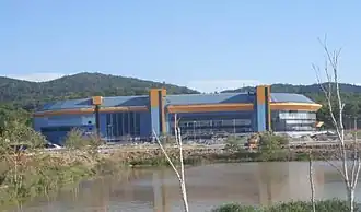 Die Fetissow-Arena kurz vor der Fertigstellung (Juni 2013)