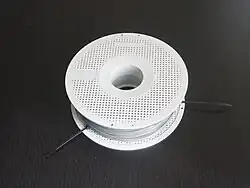 Spulenoberseite aufgesetzt und wieder geschlossen