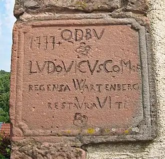 Gedenkstein zur Schlossrenovierung (1777), heute eingemauert Hauptstr. 1