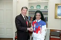 Florence Griffith-Joyner mit US-Präsident Ronald Reagan, 1988