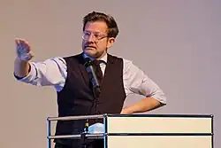 Florian Illies 2022 bei einem Vortrag