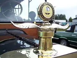 Kühlerfigur mit integriertem Motorthermometer