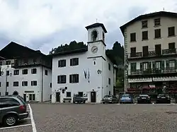 Rathaus und Piazza del Comune