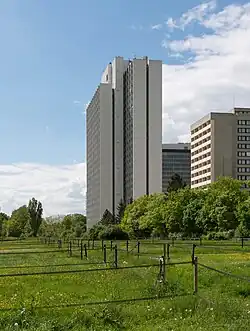 Arabella Büro Centrum, Lyoner Straße 44