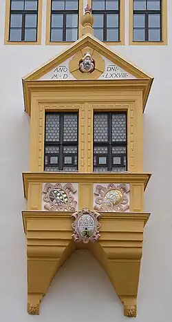 Gaffkopf im Erkergiebel des Rathauses Freiberg[4][5]