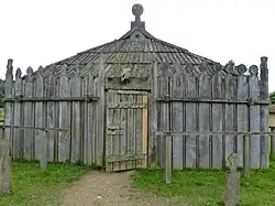 Rekonstruierter Tempel (Fassade)