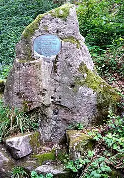 Fritz-Keller-Brünnele am oberen Zugang zum Tal