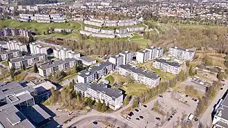 Drohnenbild eines Gebiets mit vielen Wohnblöcken