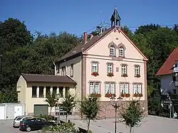 Schul- und Rathaus