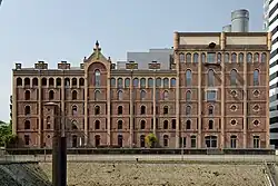 Die 1897 erbaute Mälzerei im Düsseldorfer Medienhafen