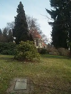 Gedenkstein für Ernst Friedrich Wilhelm Lindig auf dem Friedhof Pesterwitz genau über dem Tiefen Elbstolln