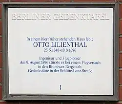 Berliner Gedenktafel am Haus Boothstraße 17, in Berlin-Lichterfelde