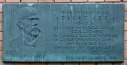 Gedenktafel in der Dorotheenstraße 96 in Berlin-Mitte