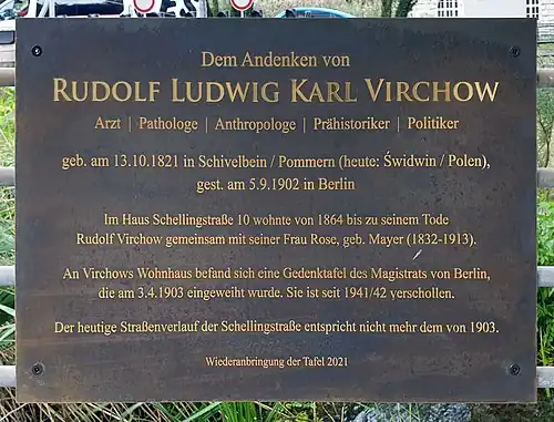 Gedenktafel am Theaterufer in Berlin-Tiergarten