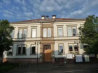 Schul- und Gemeindehaus