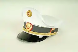 Graue Tellerkappe eines Eingeteilten Beamten der Gendarmerie