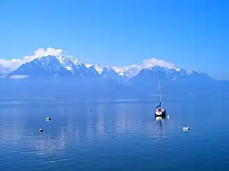 Grammont (links), von Montreux aus gesehen