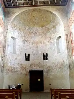 Westliche Apsis innen