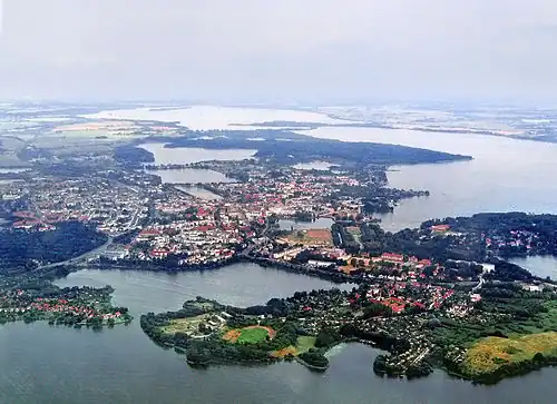 Luftbild von Schwerin und den umgebenden Seen