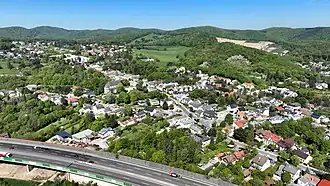 Ostsüdostansicht des nördlich der A21 gelegenen Teils von Gießhübl