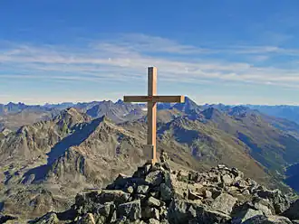 Blick nach NO vom Gipfel des Flüela-Schwarzhorns