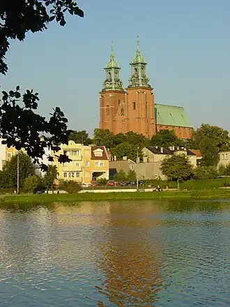 Lech-Hügel mit dem Dom zu Gniezno