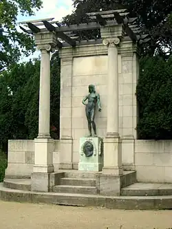 Goethe-Denkmal im Herrngarten in Darmstadt