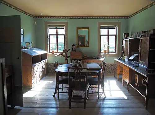 Goethes Arbeitszimmer mit Stehpulten zum Arbeiten und Zeichnen