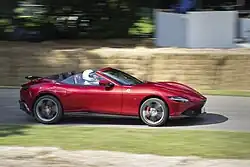 Ferrari Roma Spider mit ausgefahrenem Spoiler, Goodwood Festival of Speed 2024